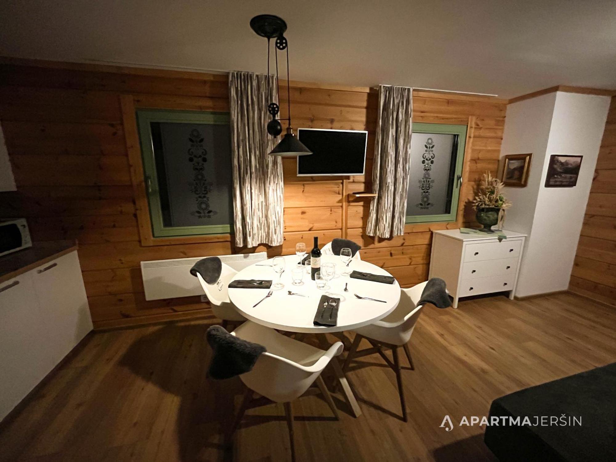 Jersin Apartment Ratece